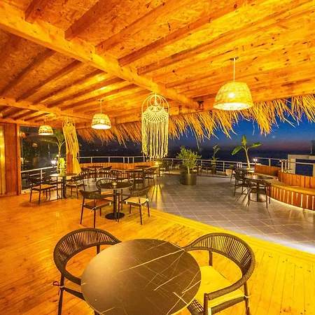 Sea Breeze 호텔 4*