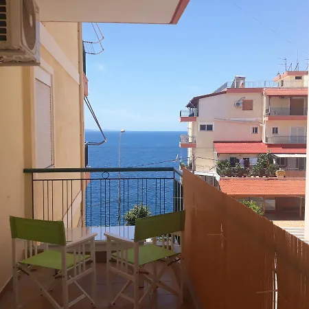 Отель Sea Breeze 4*