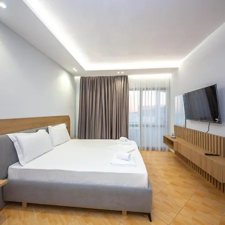 Sea Breeze 4* Saranda