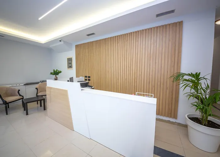 Hotel Sea Breeze 4*
