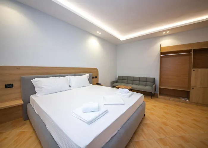 Hotel Sea Breeze 4*
